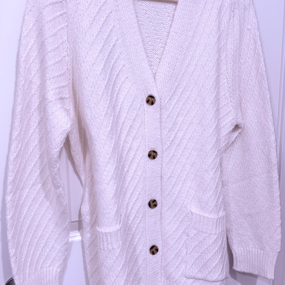 New York & Company Cozy Tie-Front Cardigan ✨🤍